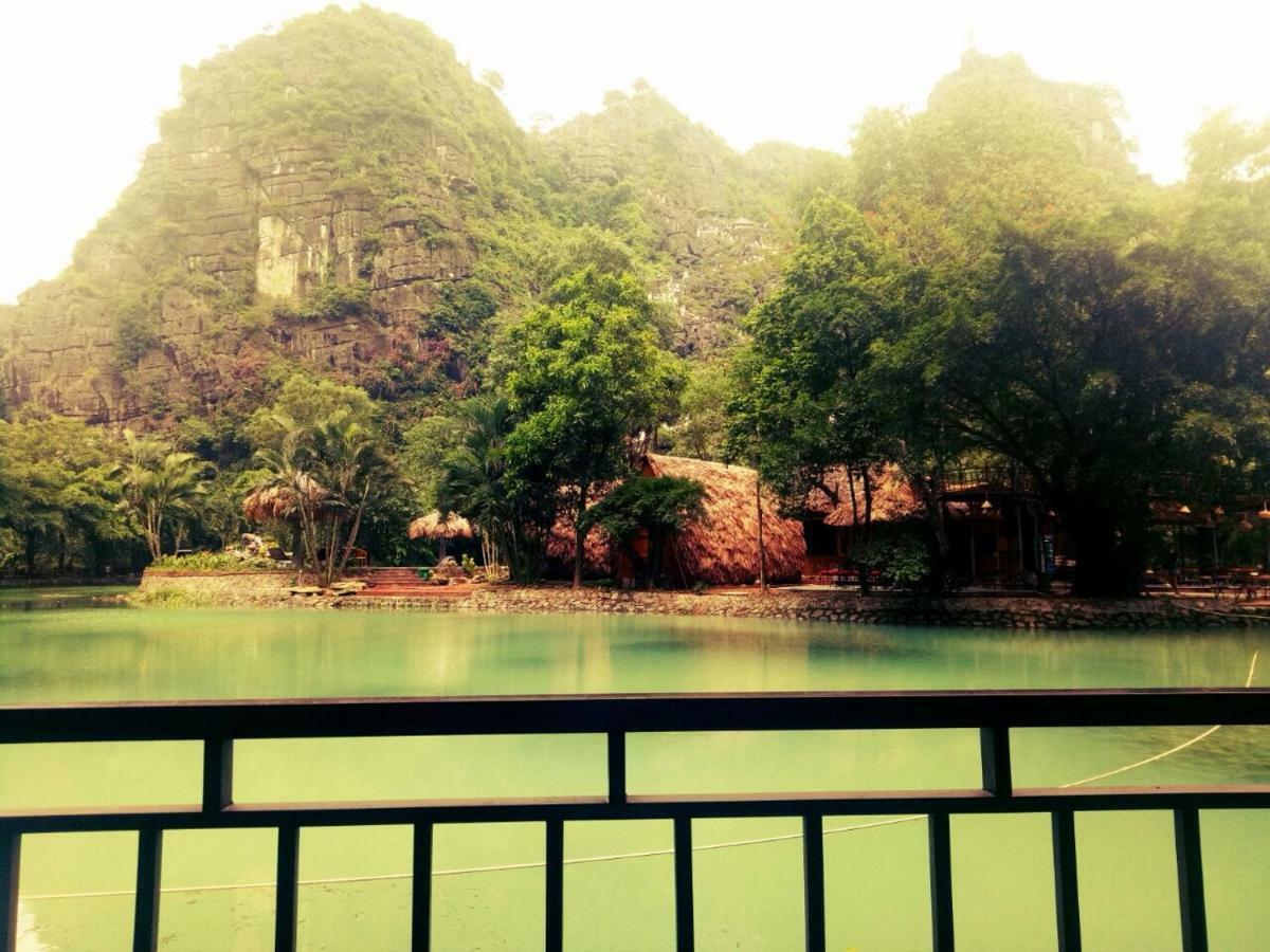 Linh Linh Homestay 宁平 外观 照片